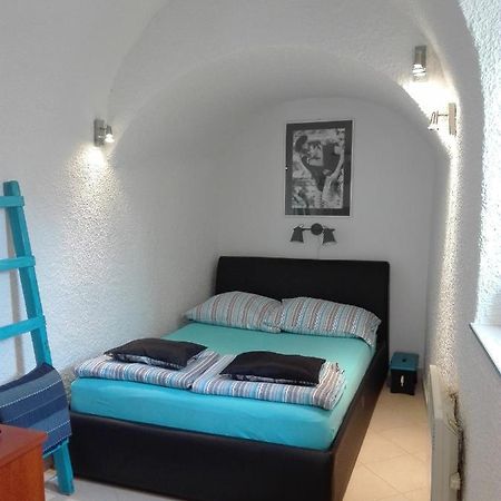 Studio Toma With Private Parking Place Šibenik Exterior foto