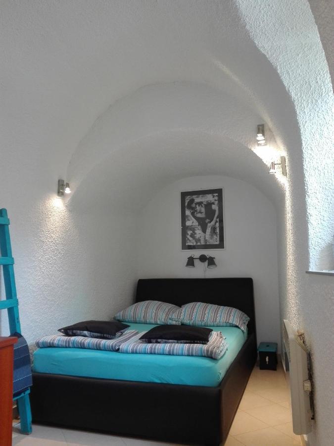 Studio Toma With Private Parking Place Šibenik Exterior foto